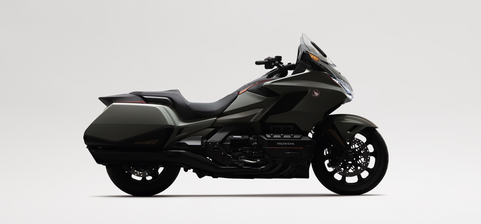 COVER_IMAGE_1610x750_Honda_Goldwing